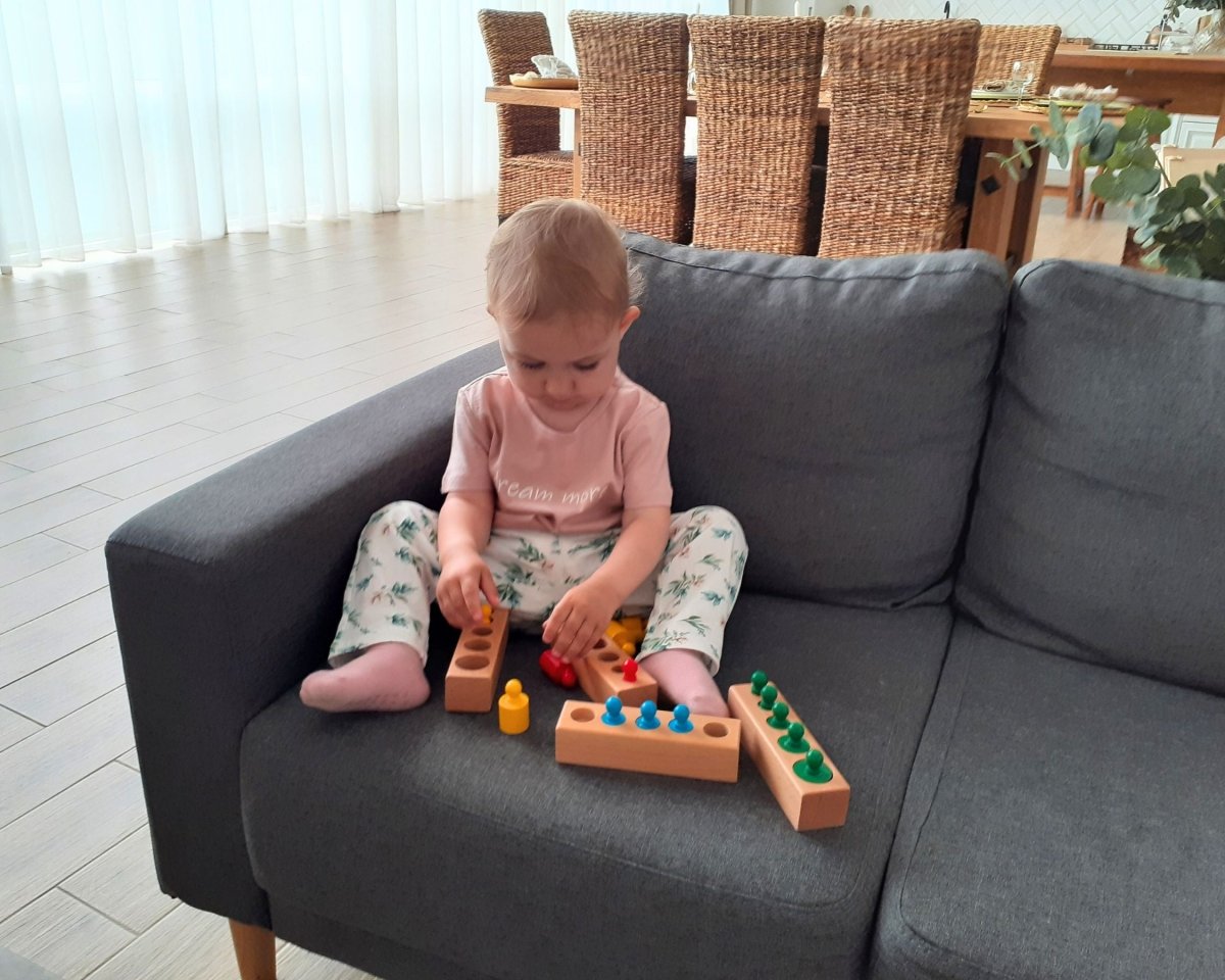 Educational Baby Stacking Blocks Wooden Montessori Cylinders Best Sensory Toddler Toy Learning Gifts for Girls Boys Rainbow