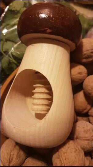 Montessori Wooden Nutcracker Organic Toy Babies Educational Tool Fine Motor Skills Development Sensory Exploration Kitchen