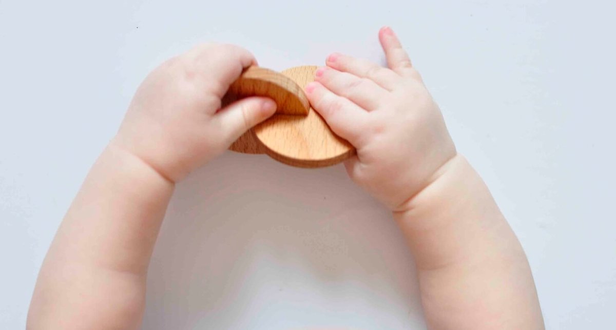 Baby Teething Toy Infant Montessori Wood Interlocking Discs – Woodesa