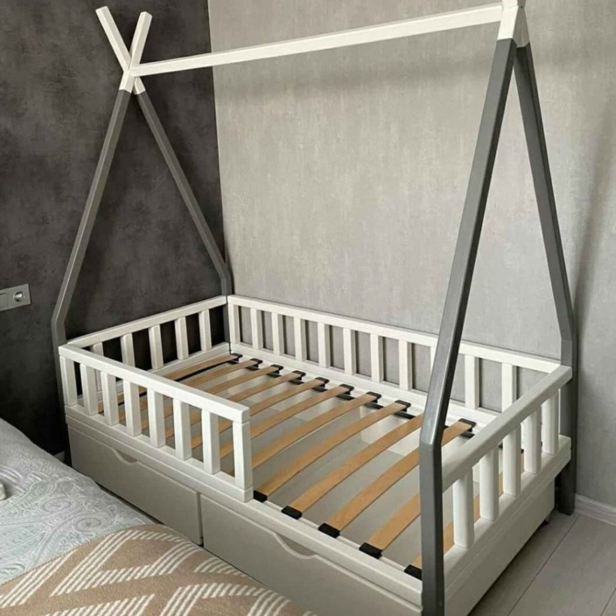 Platform Crib Baby, Toddler and Kids Montessori Floor Bed, full and twin size with rails, natural wood